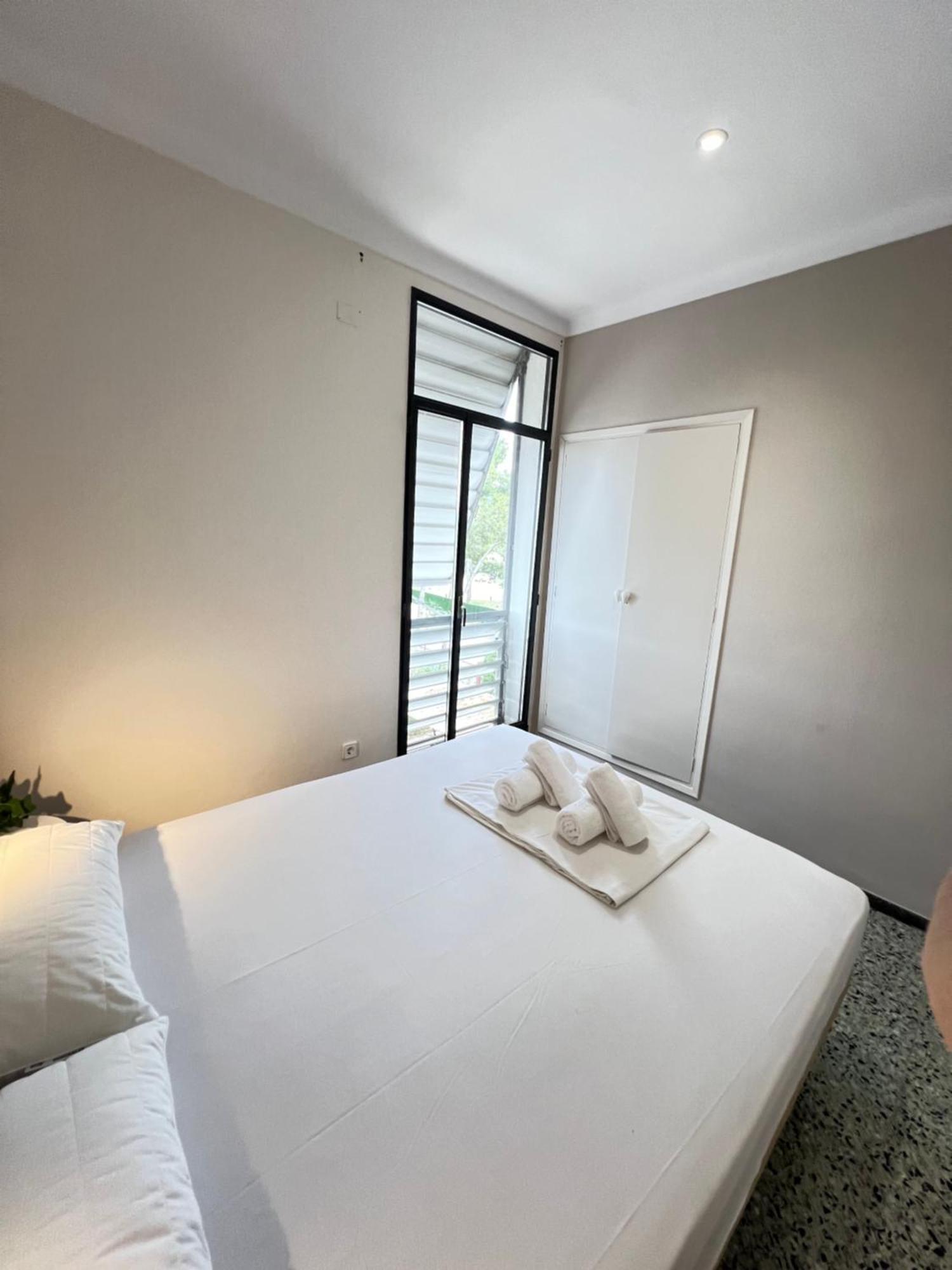 3 Room Apartment, 500M To Beach, Swimming Pool, Nice Terrace Rosas Exteriör bild